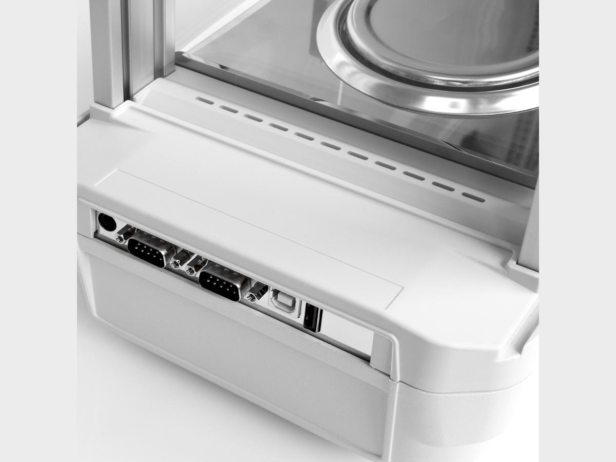 AS 220.R2 PLUS Analytical Balance