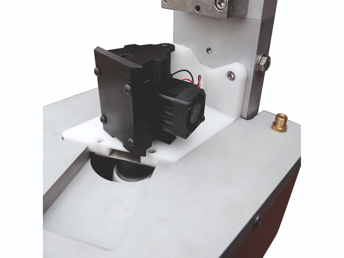 Thermocouple Homogeneity Scanner Model 881